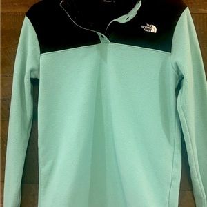The North Face 4 button fleece pullover in seafoam blue/green.